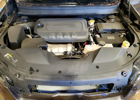 2020 Jeep Cherokee Latitude Plus z USA, uszkodzony, nr VIN 1C4PJMLB7LD618218